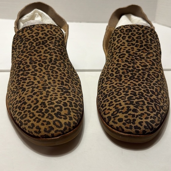 Lucky Brand Cahill Flat in Leopard Print Leather, Size 8 - Picture 8 of 10